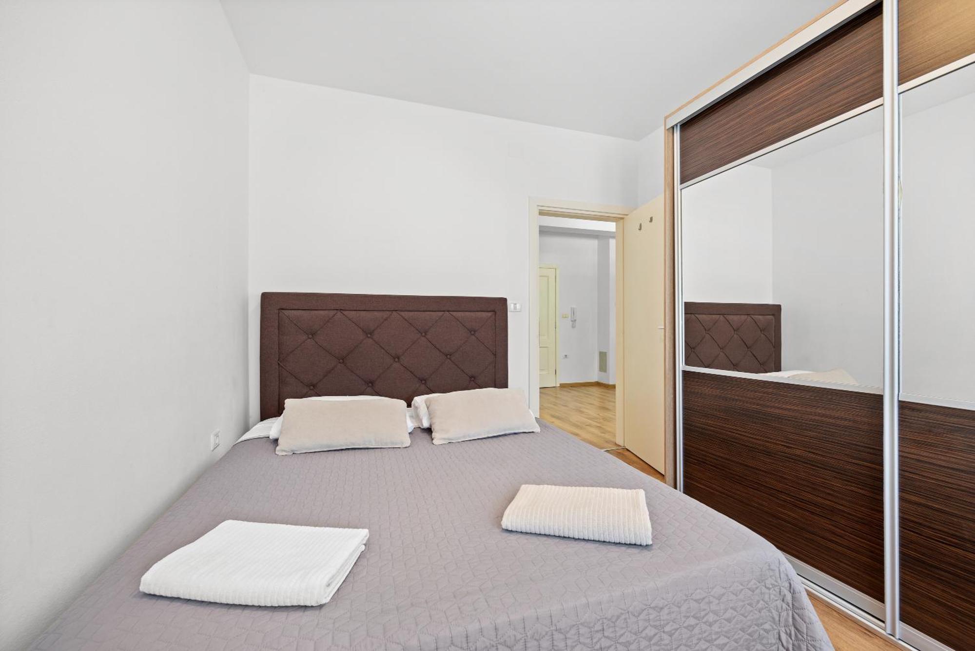 Neea Apartments เมดูลิน ภายนอก รูปภาพ