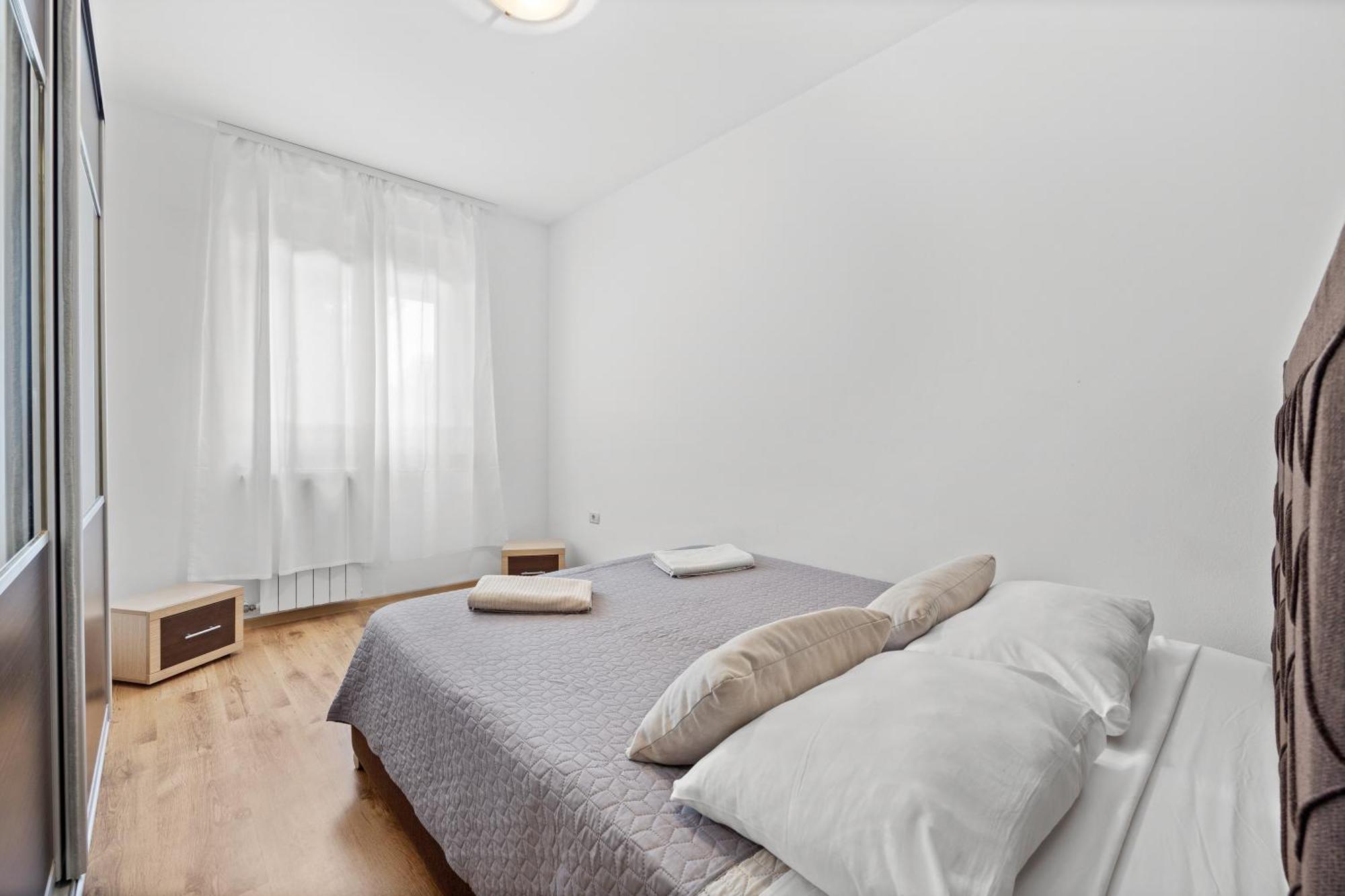 Neea Apartments เมดูลิน ภายนอก รูปภาพ