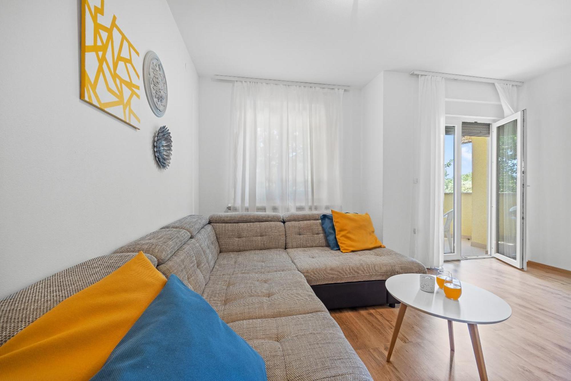Neea Apartments เมดูลิน ภายนอก รูปภาพ